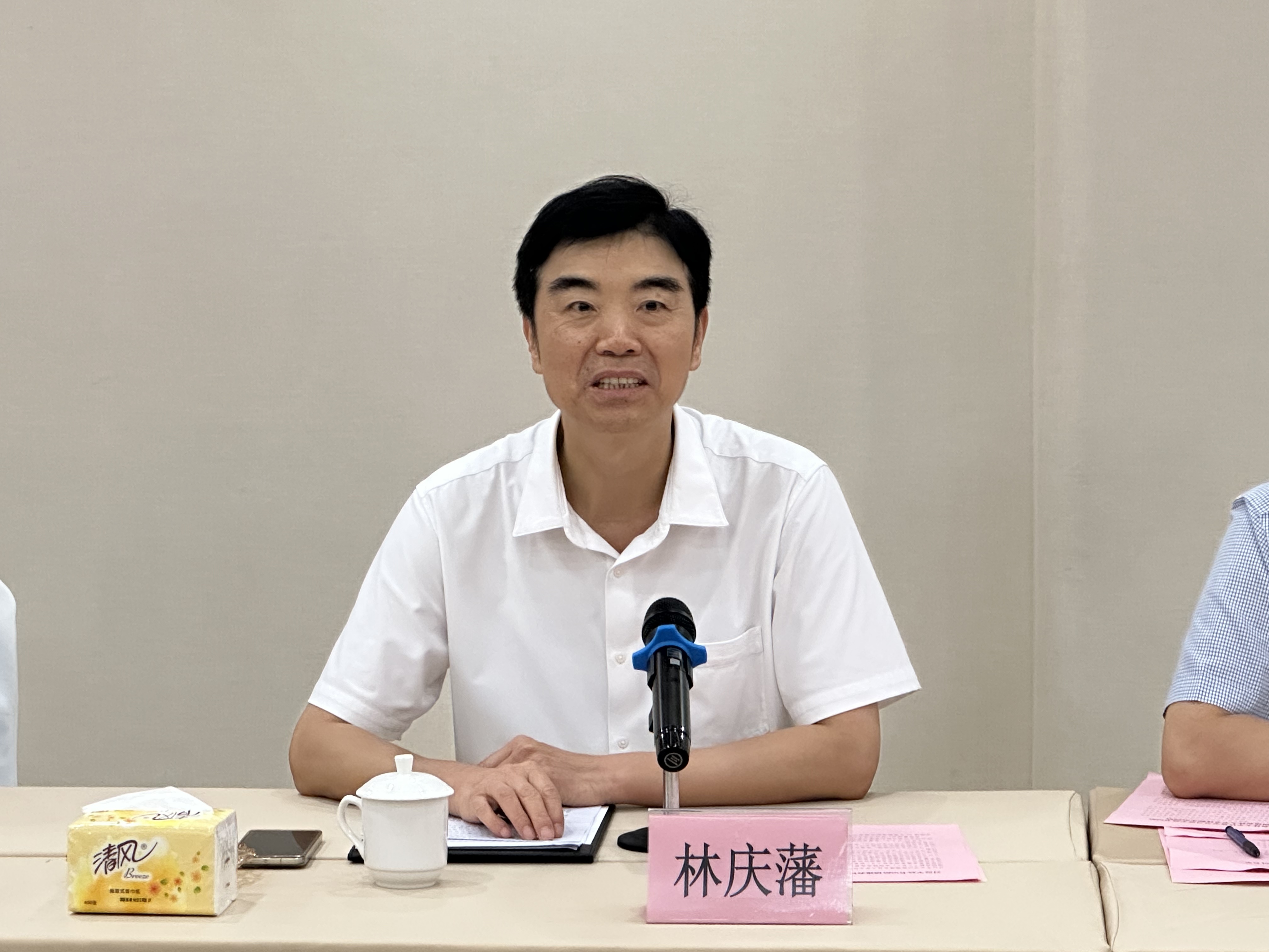 副校长林庆藩发言.jpg 副校长林庆藩发言.jpg